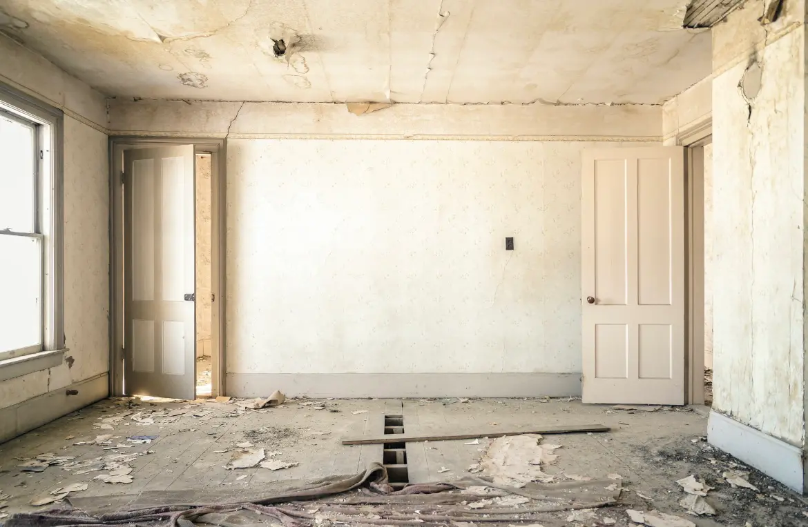 Waste disposal crew managing a cleanout project in Ottumwa